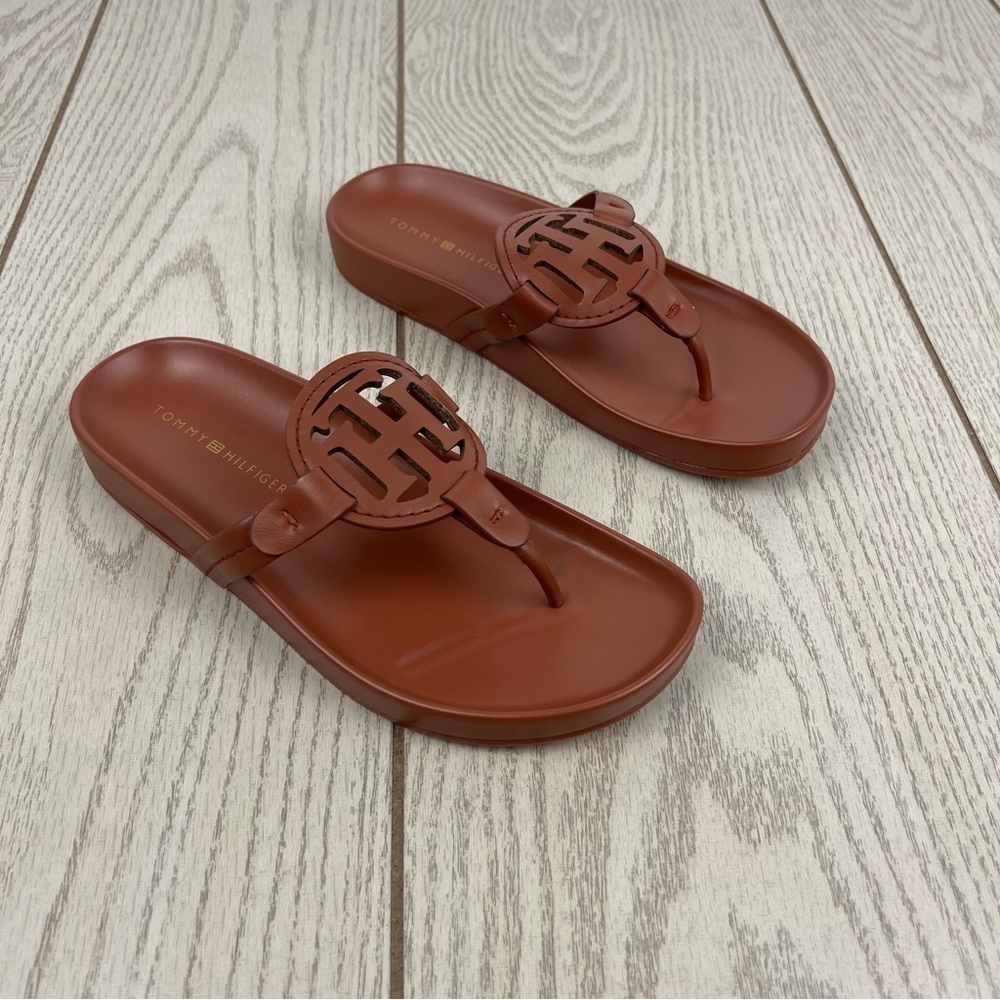 Tommy Hilfiger Women's Large TH Logo Relina Footbed Sandals 5.5M Med Brown $69
